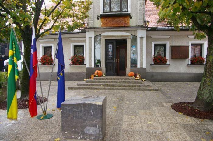 Marincic Inn Skocjan  ภายนอก รูปภาพ